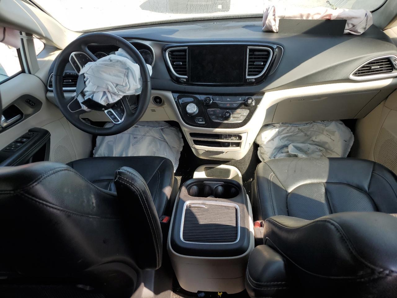 2022 CHRYSLER Pacifica