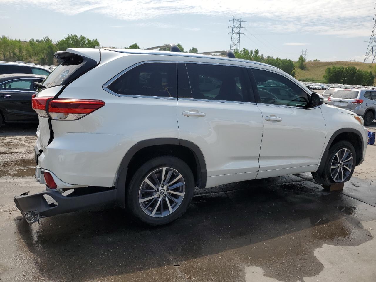 2018 TOYOTA HIGHLANDER
