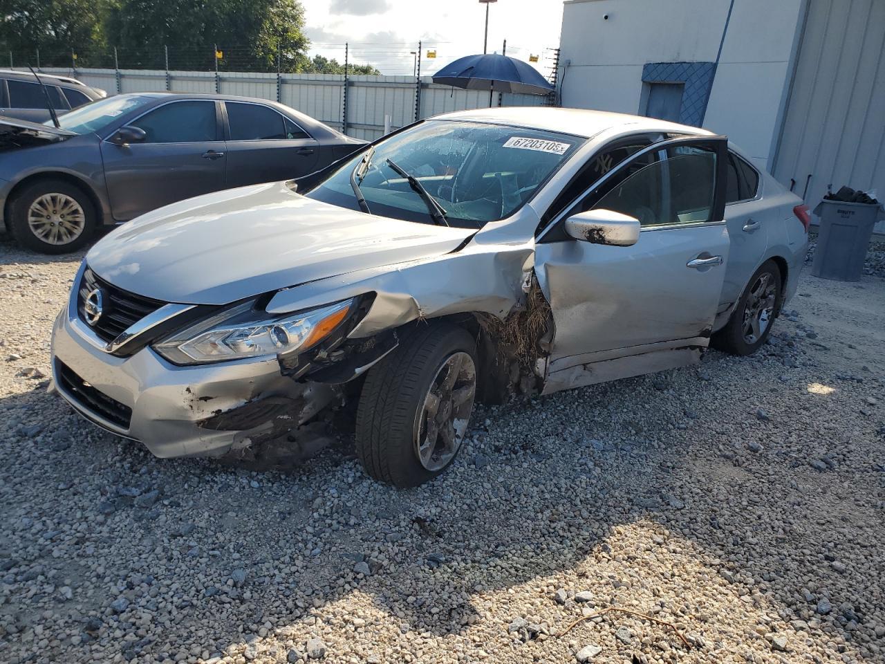 2017 NISSAN ALTIMA