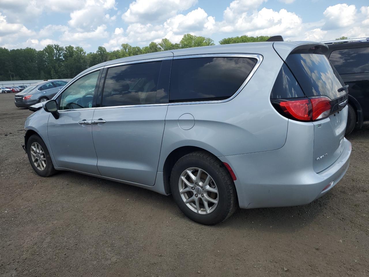 2022 CHRYSLER Voyager