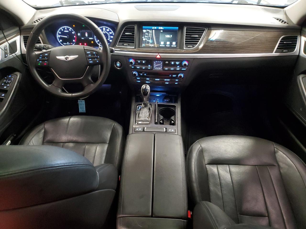 2016 HYUNDAI GENESIS