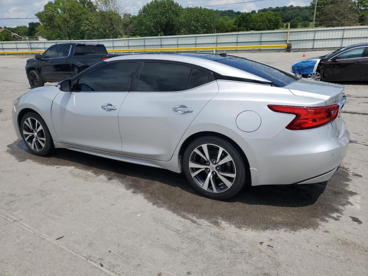 2017 NISSAN Maxima