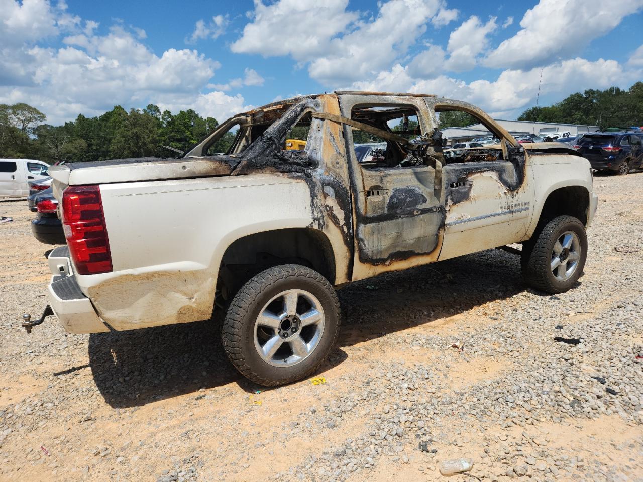 2013 CHEVROLET Avalanche