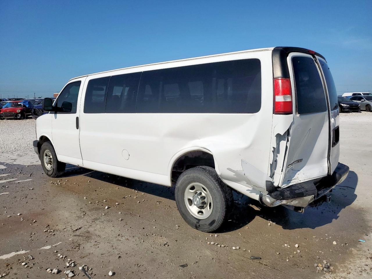 2017 CHEVROLET Express 3500