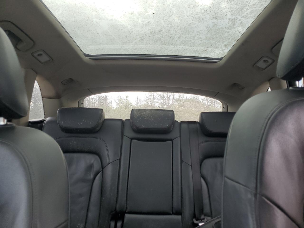 2010 AUDI Q5