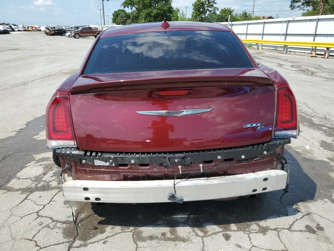2019 CHRYSLER 300