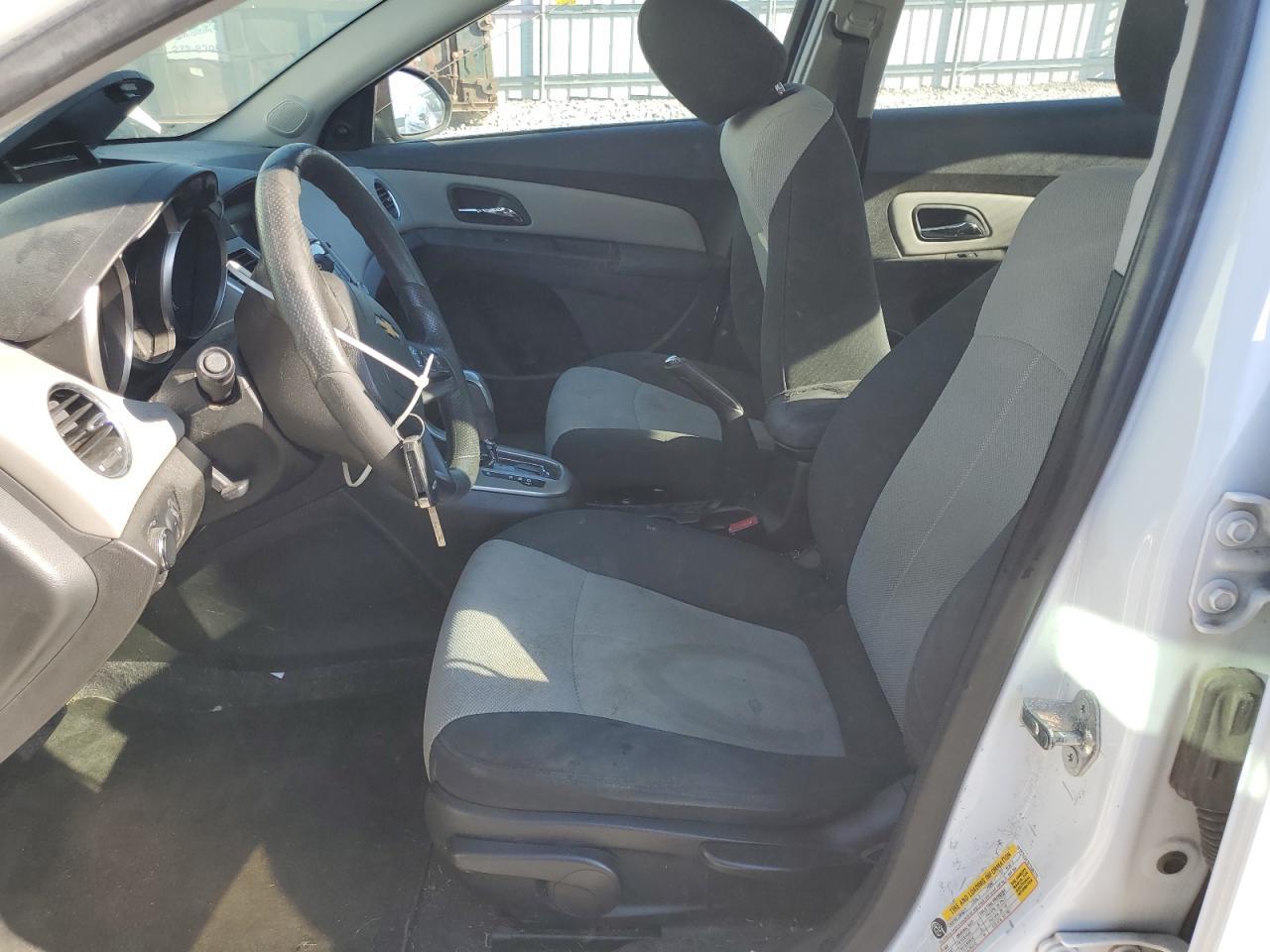 2011 CHEVROLET CRUZE