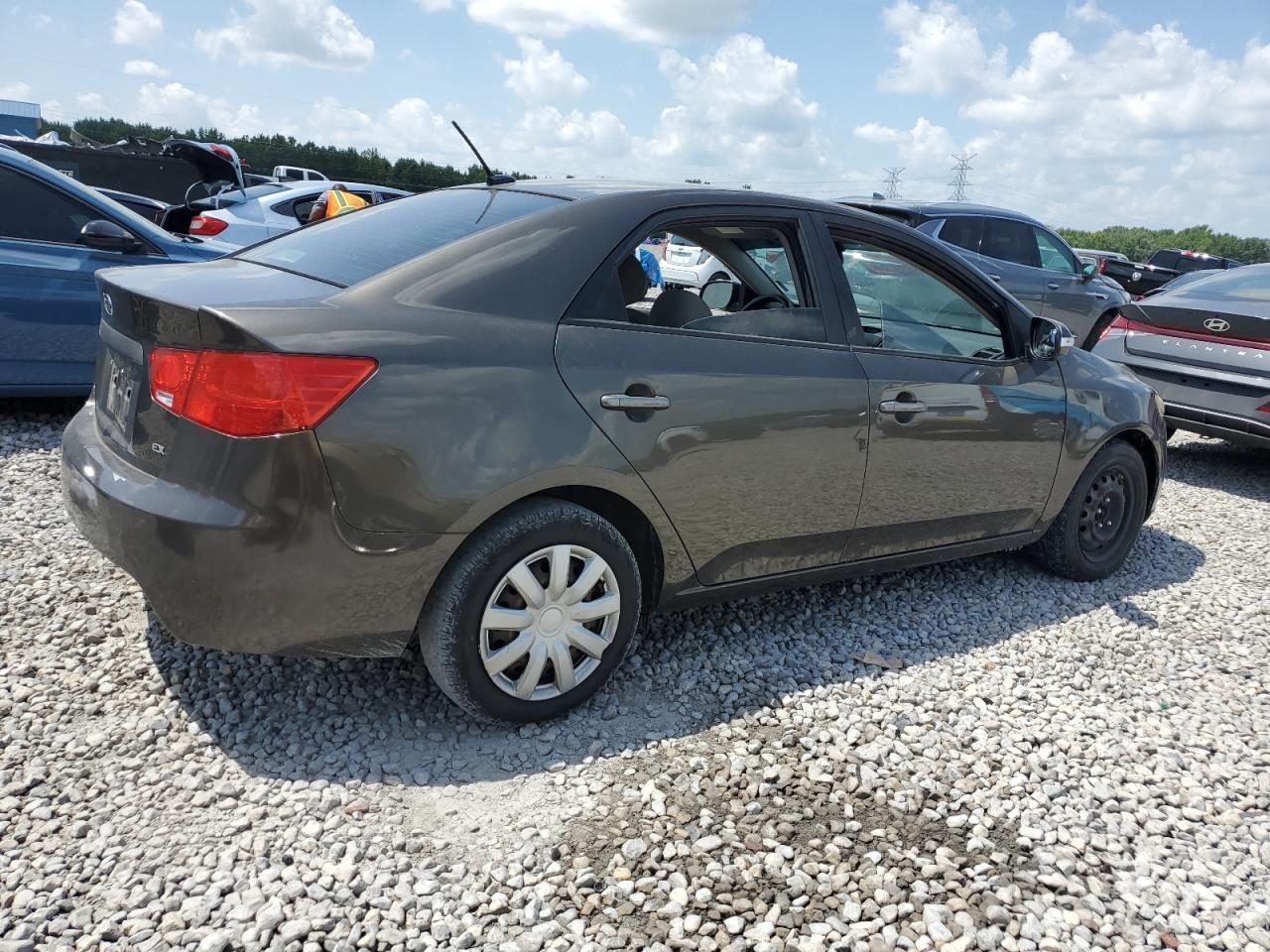 2010 KIA FORTE