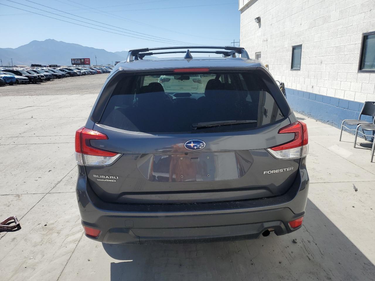 2021 SUBARU FORESTER