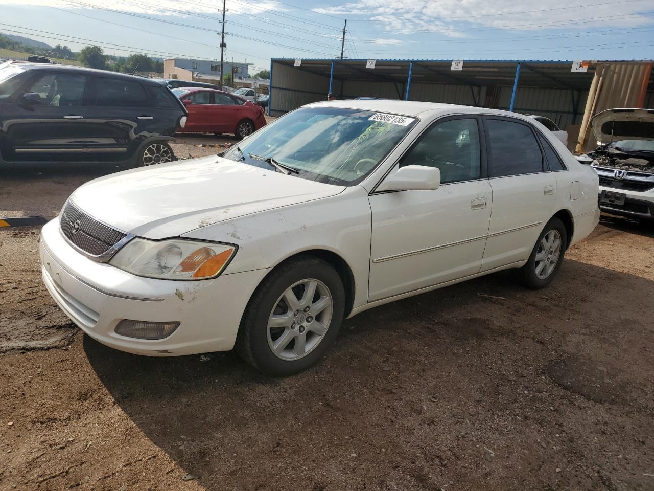 2001 TOYOTA Avalon