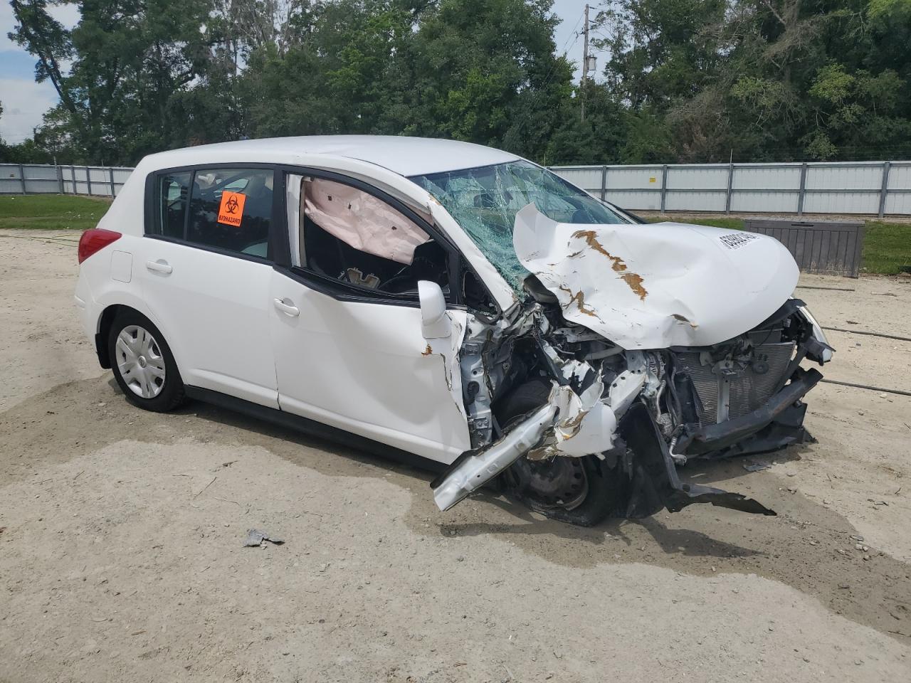 2011 NISSAN VERSA
