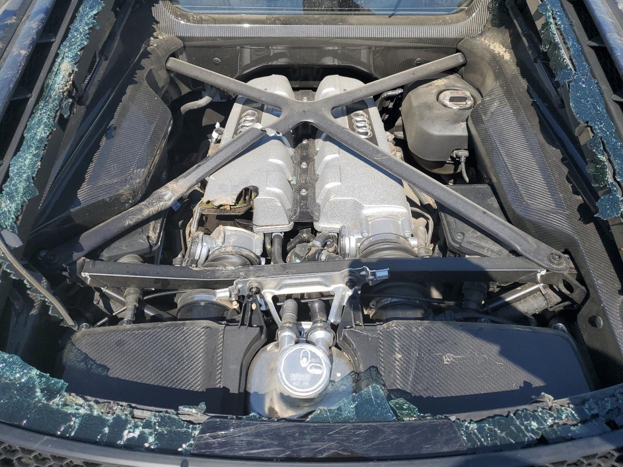 2021 AUDI R8