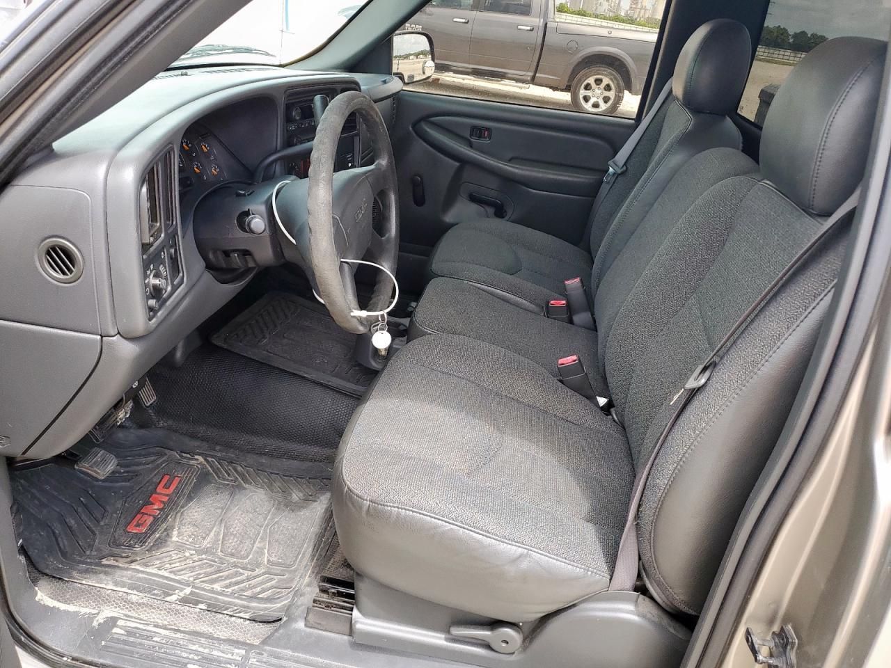 2003 GMC Sierra