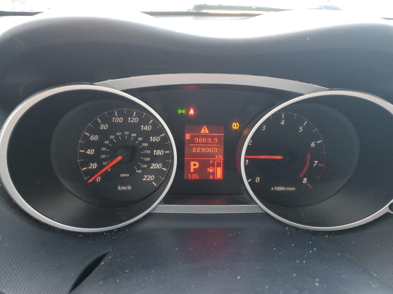 2010 MITSUBISHI outlander