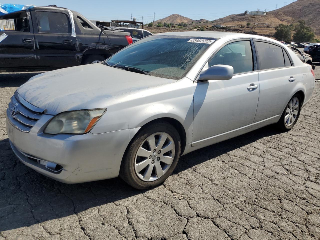 2006 TOYOTA Avalon