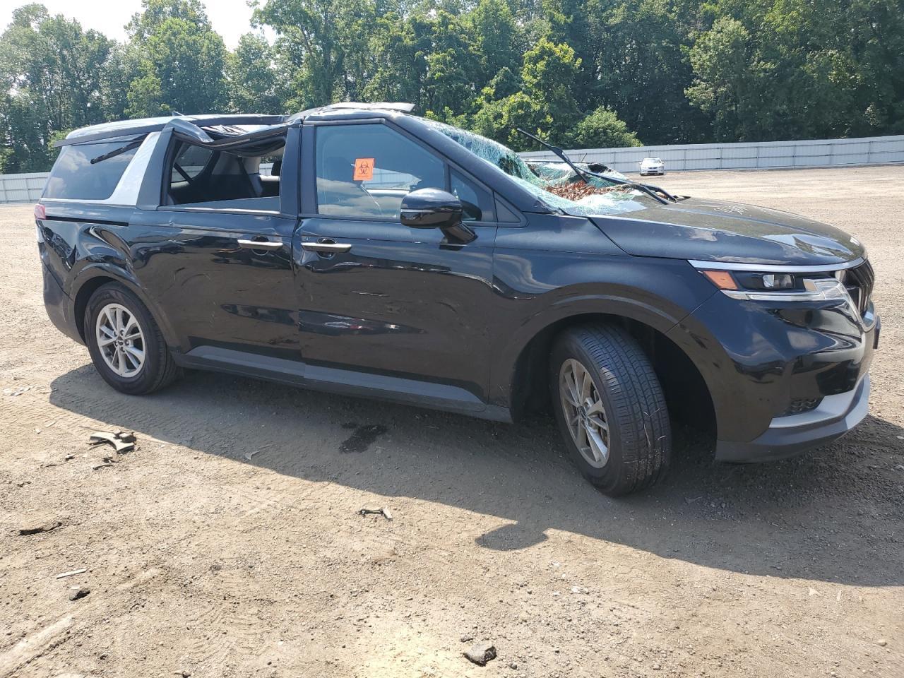 2023 KIA Carnival