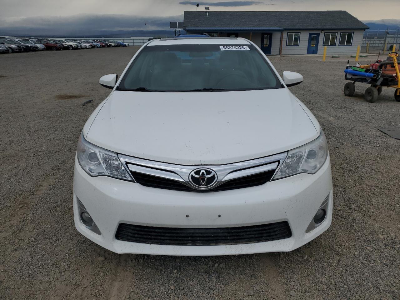 2014 TOYOTA CAMRY