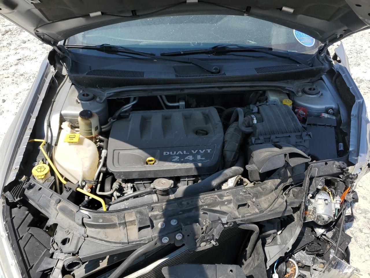 2013 CHRYSLER 200
