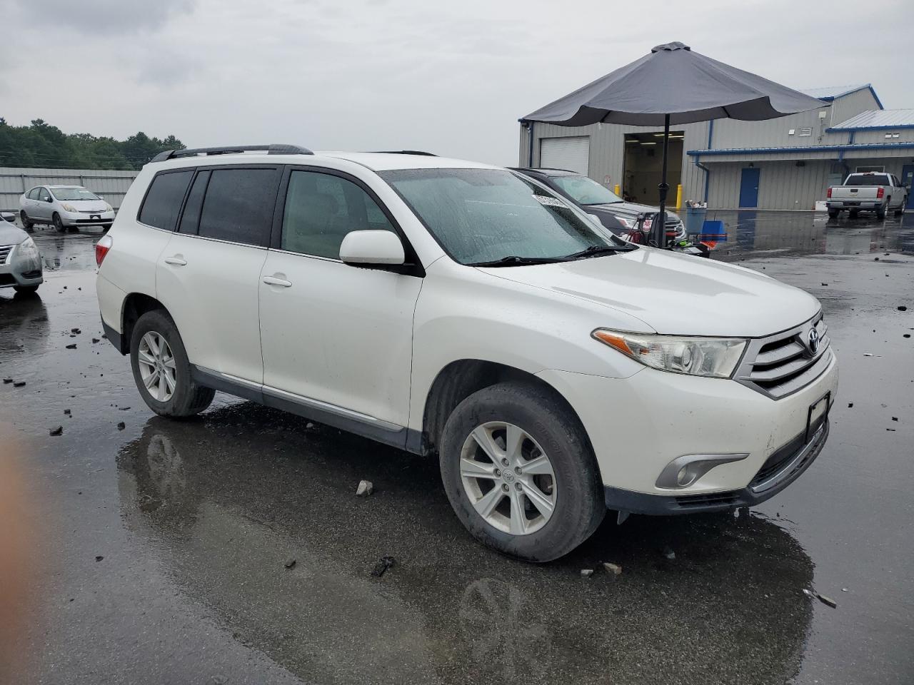 2013 TOYOTA HIGHLANDER