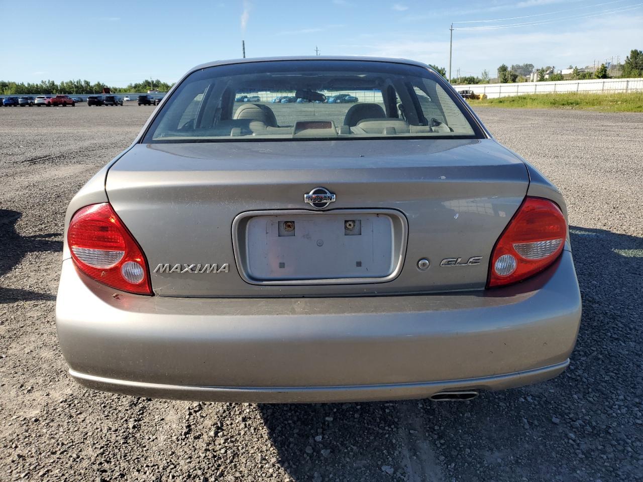 2000 NISSAN Maxima