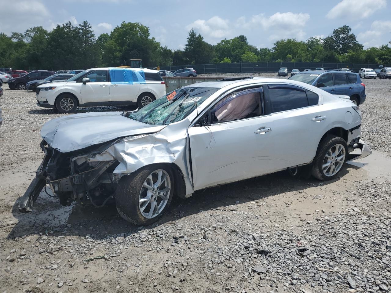 2014 NISSAN Maxima