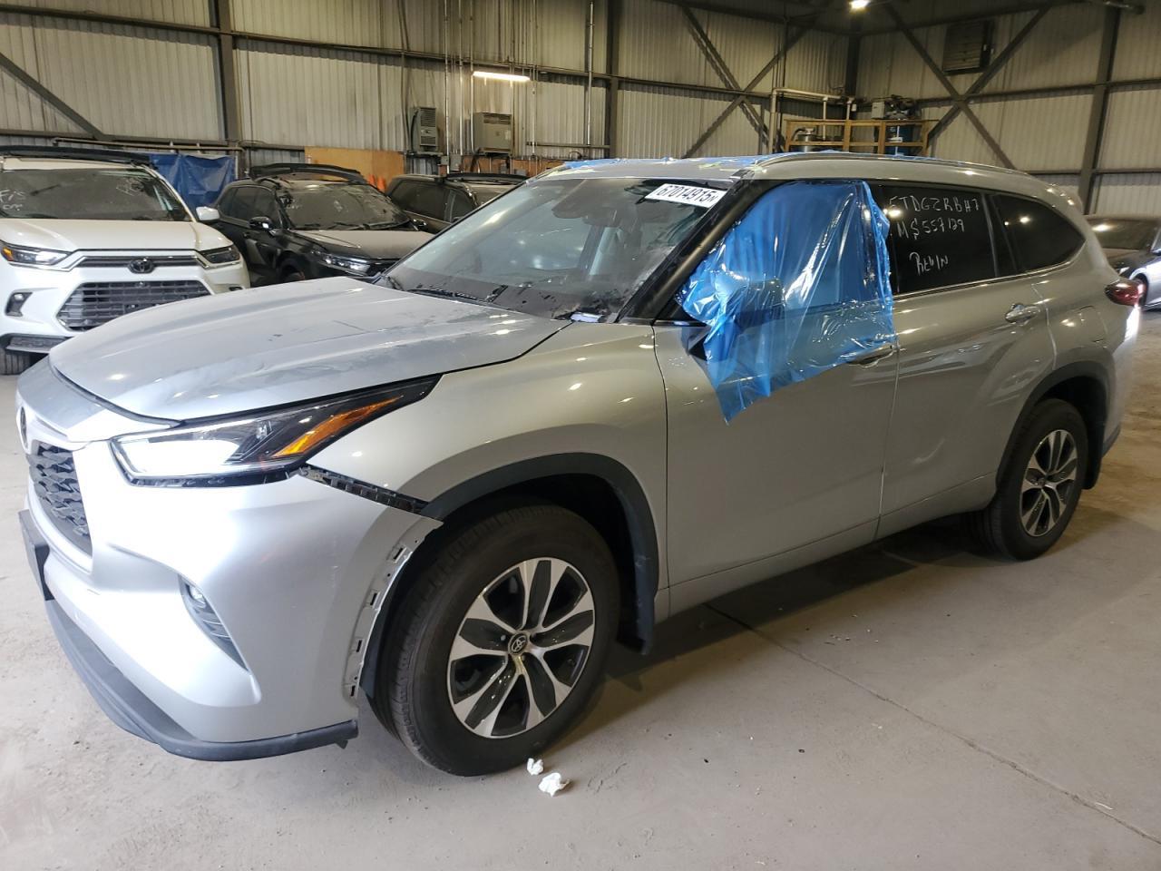 2021 TOYOTA HIGHLANDER