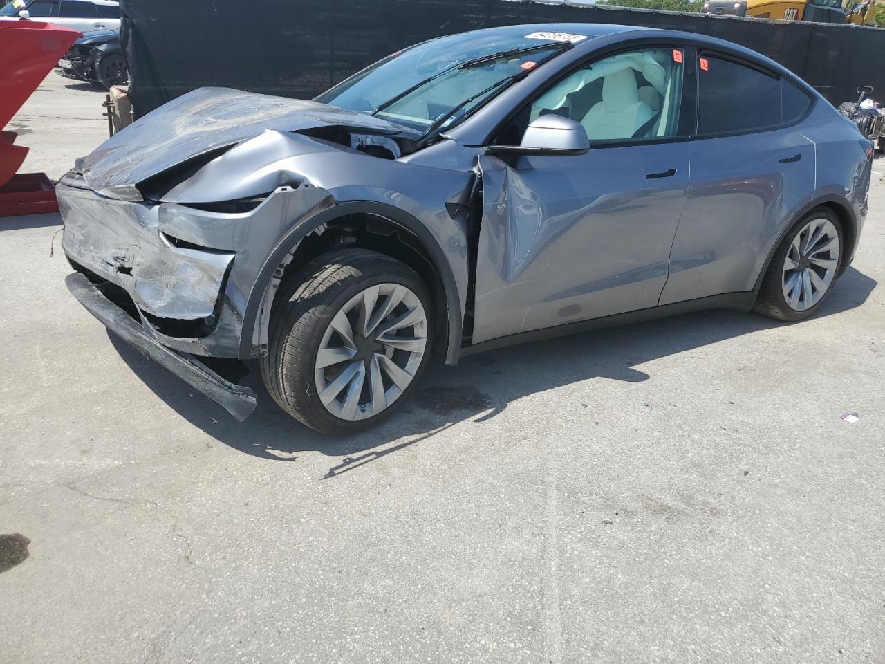 2026 TESLA MODEL Y