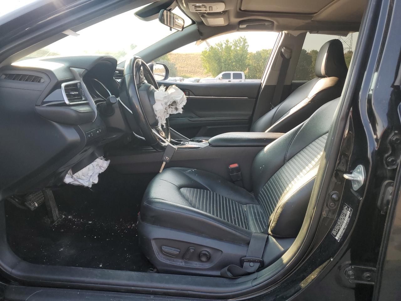 2018 TOYOTA CAMRY