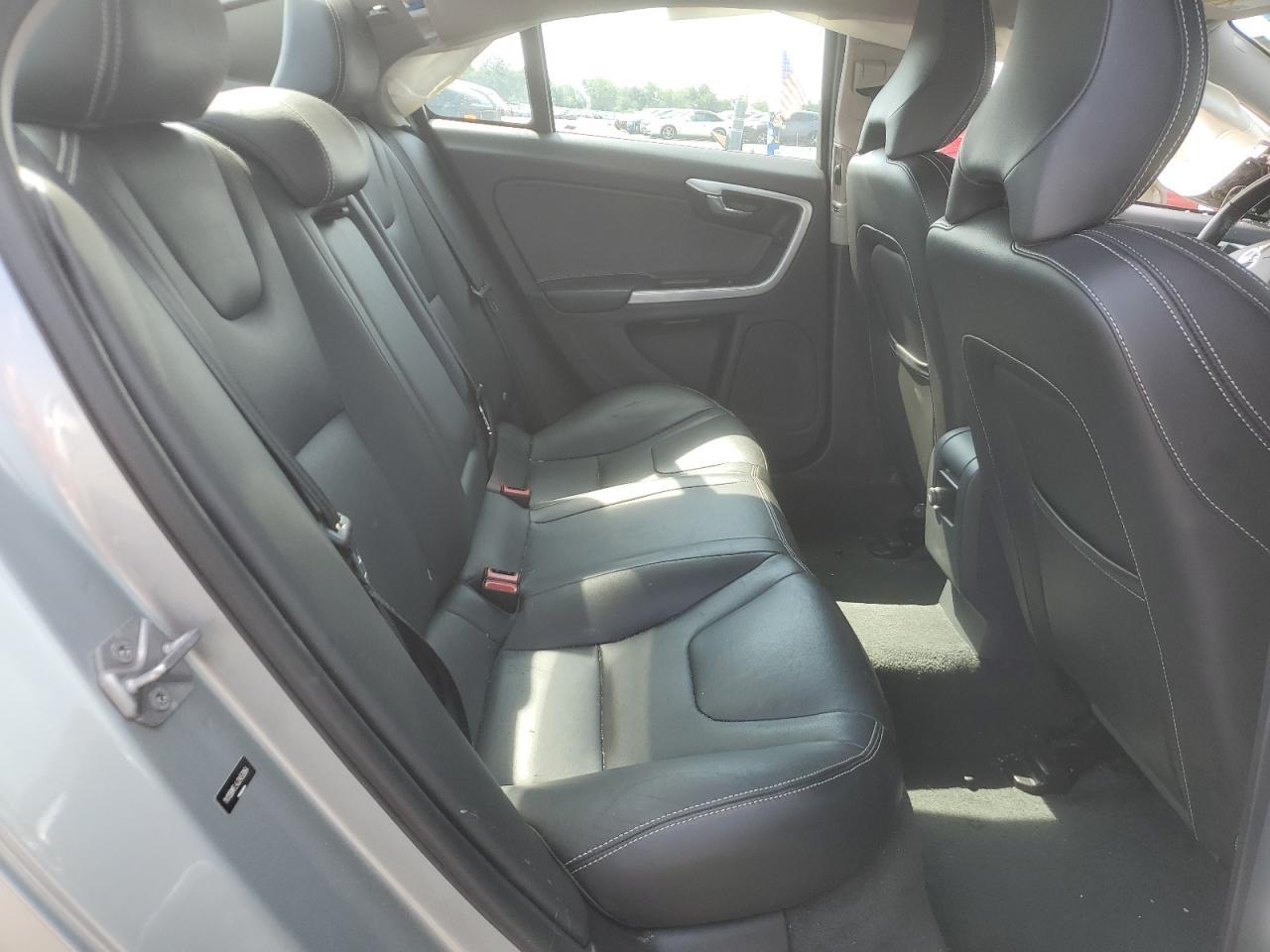 2018 VOLVO S60