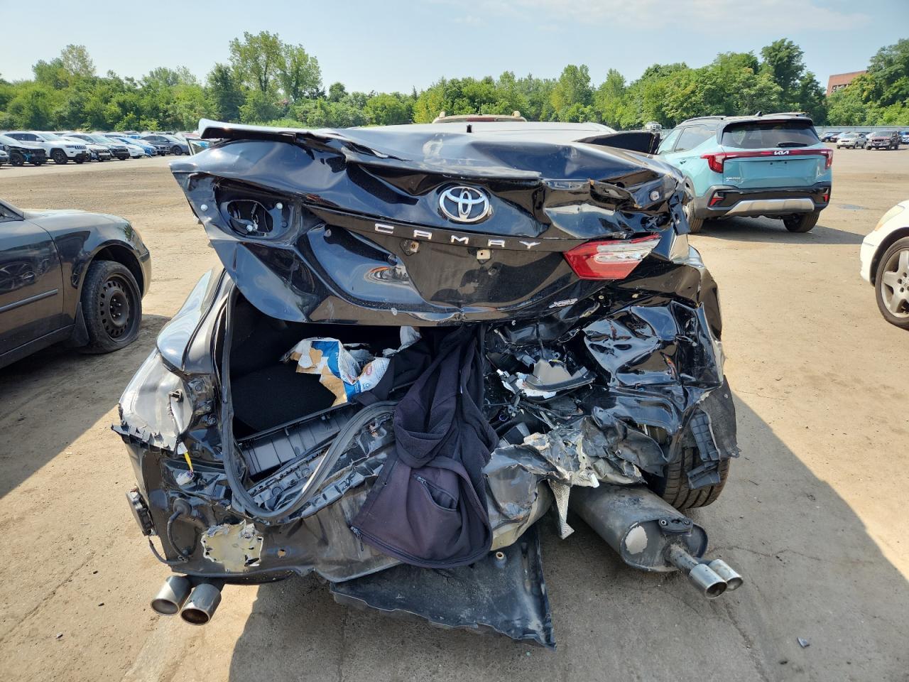 2018 TOYOTA CAMRY