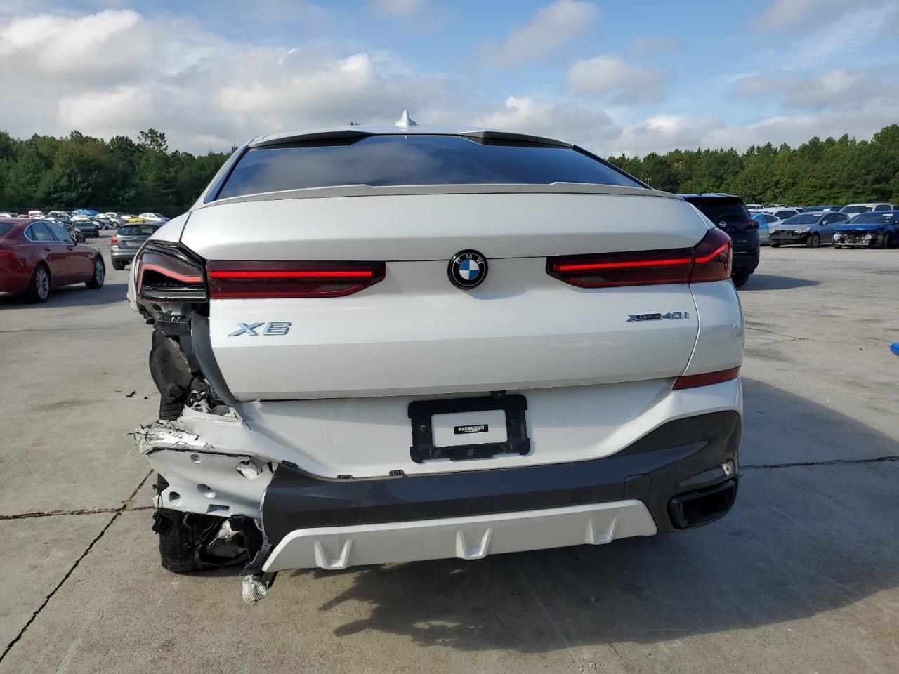 2022 BMW X6