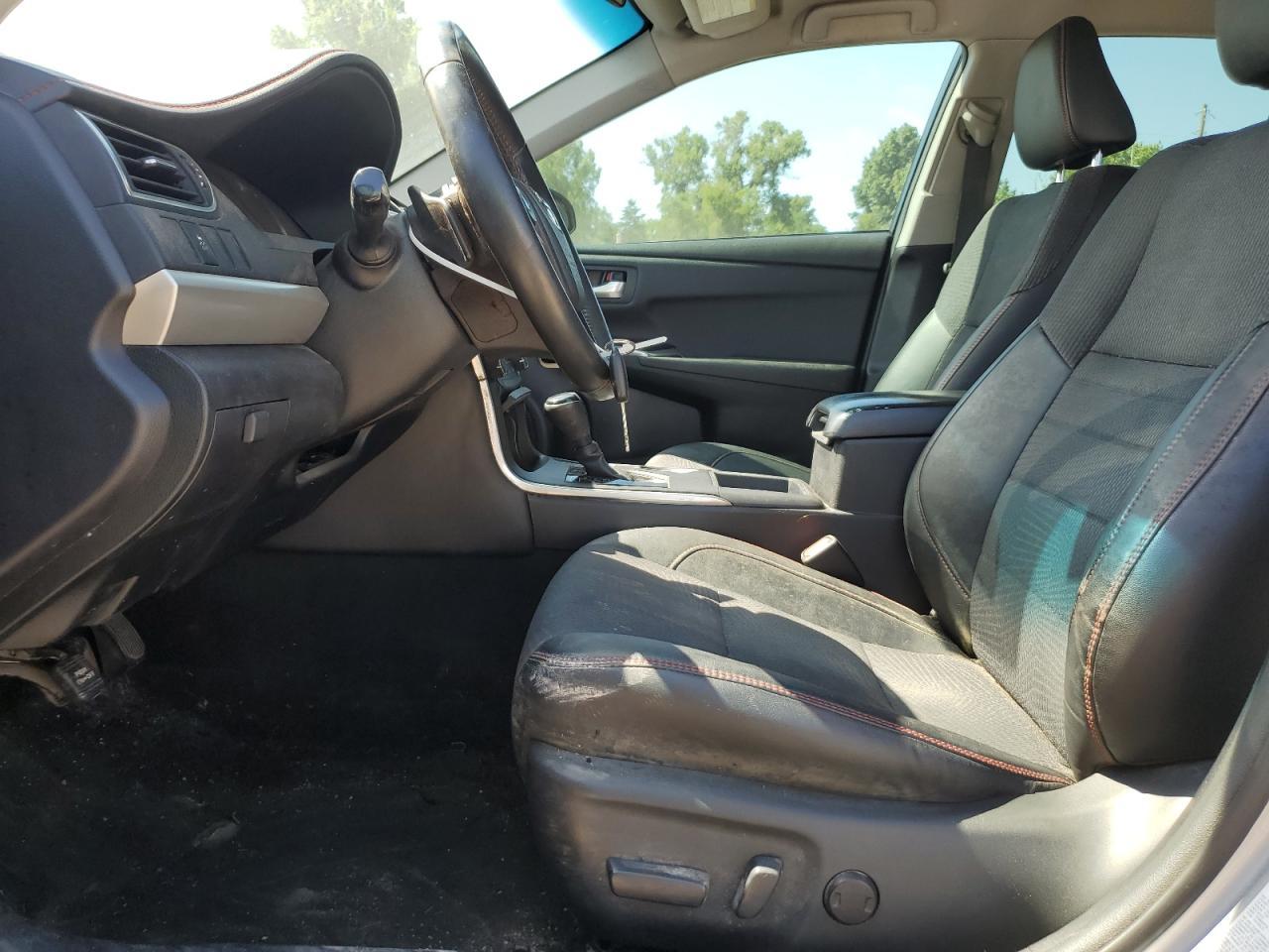 2017 TOYOTA CAMRY