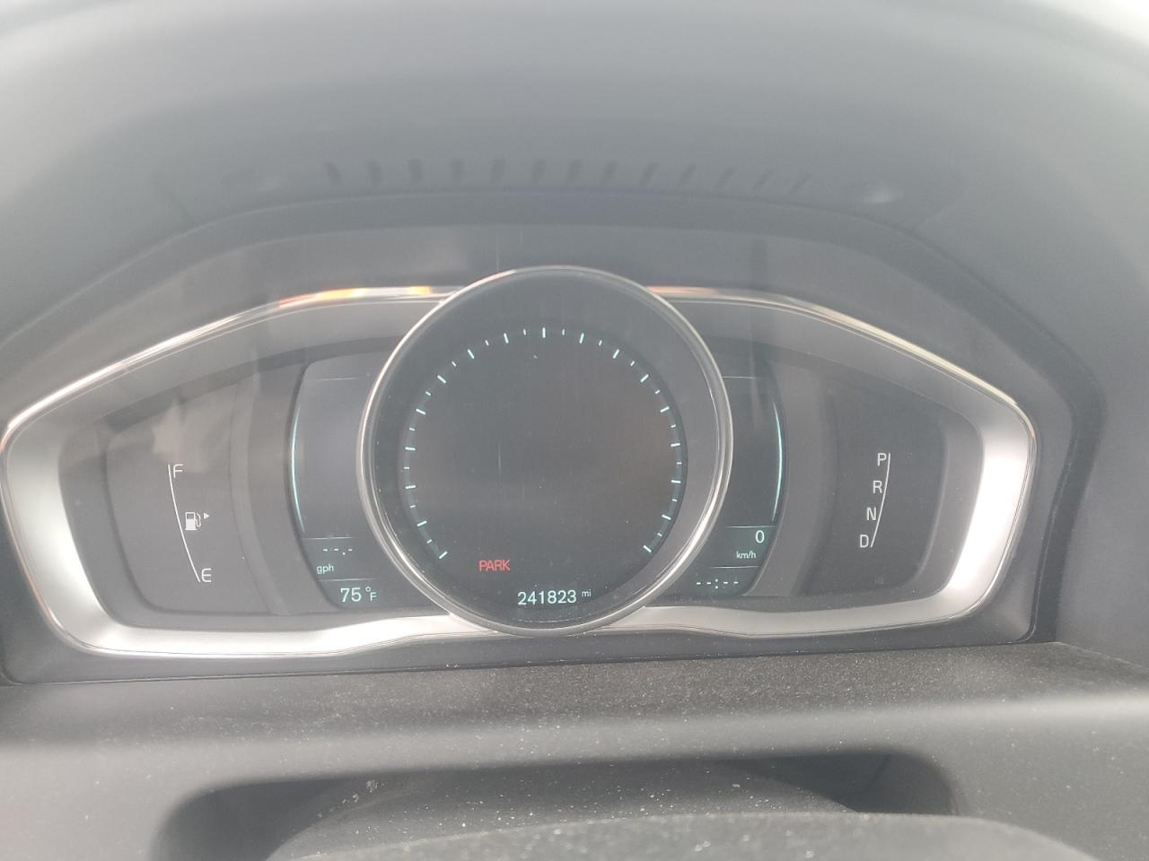 2014 VOLVO XC60