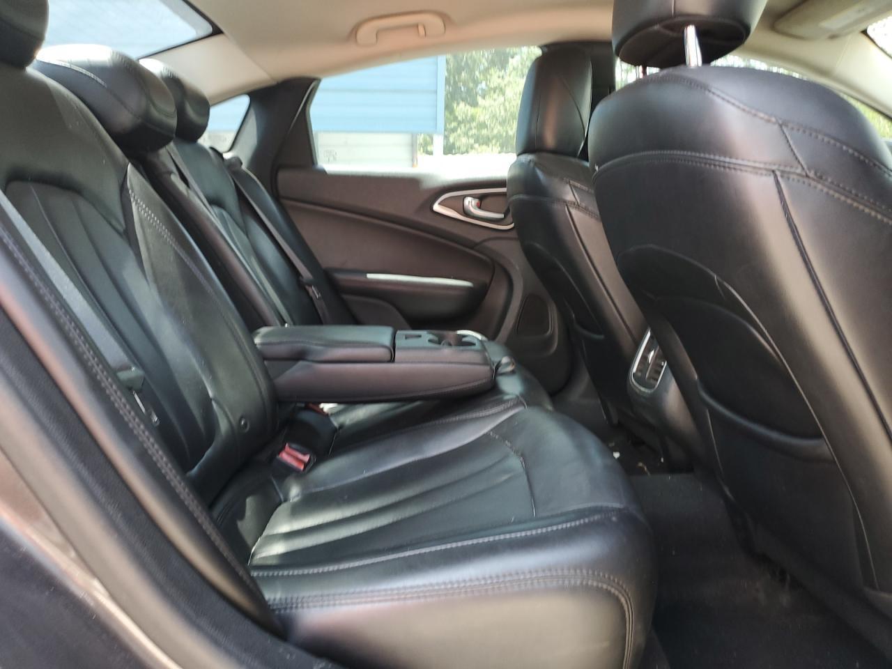 2015 CHRYSLER 200