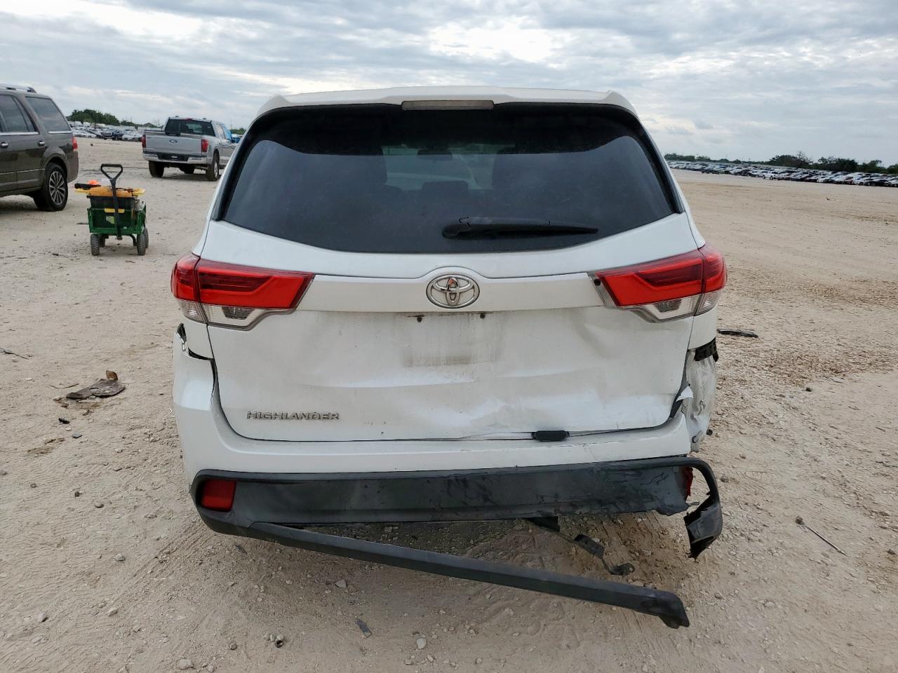 2019 TOYOTA HIGHLANDER