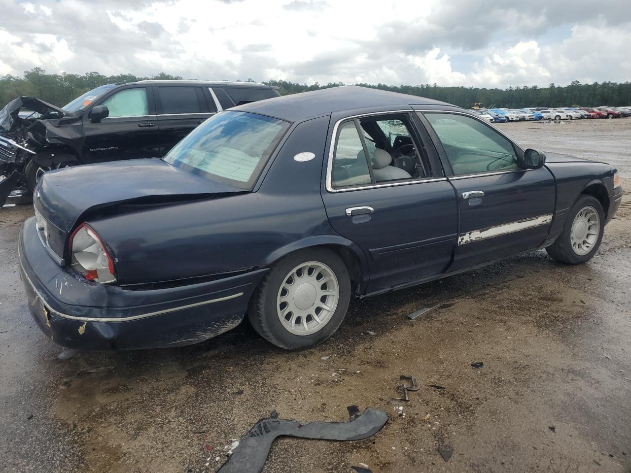 2001 FORD Crown Victoria