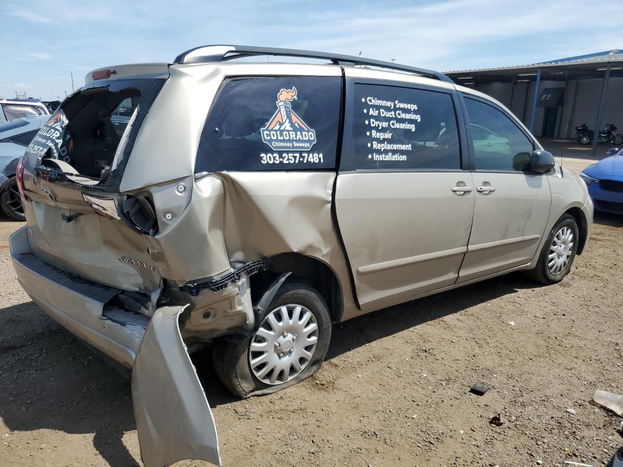 2010 TOYOTA SIENNA