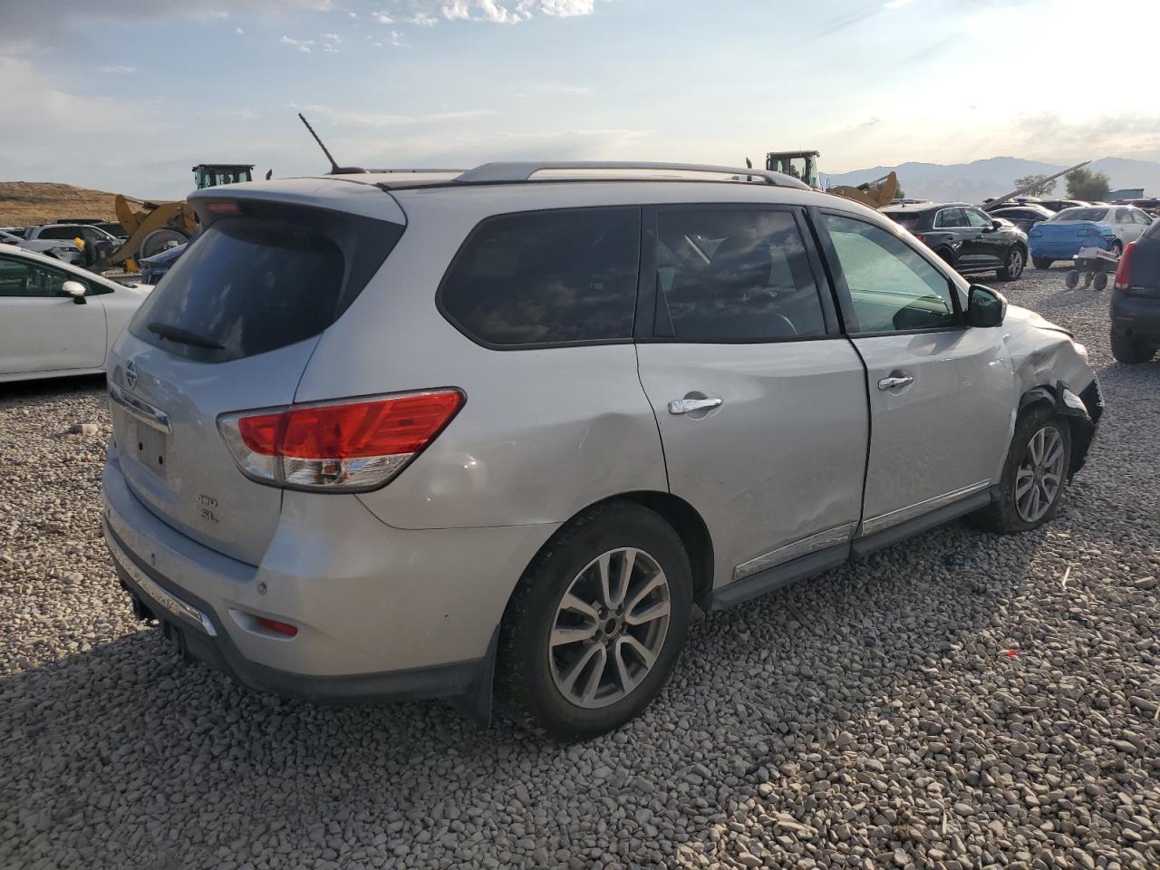 2015 NISSAN PATHFINDER