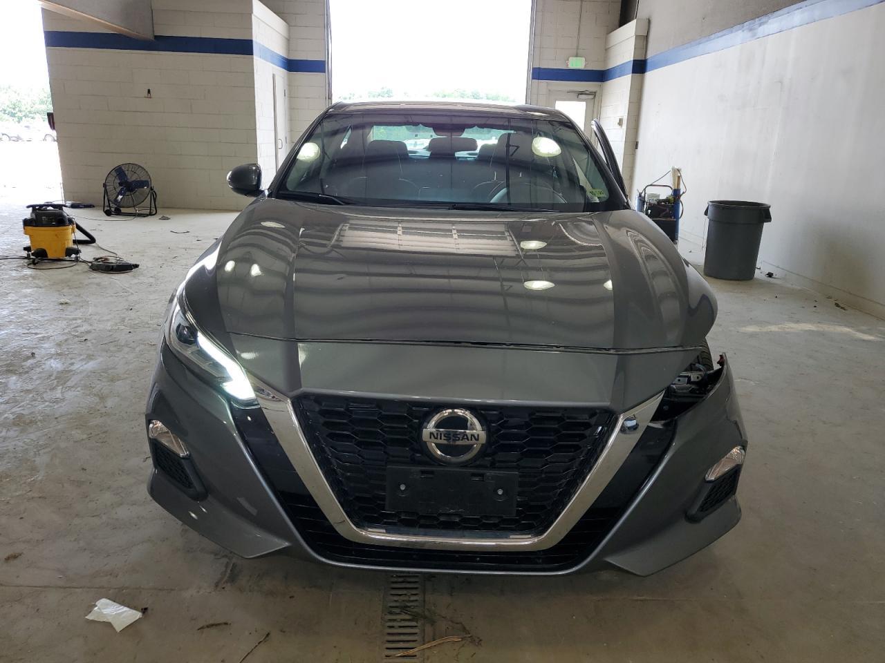 2022 NISSAN ALTIMA