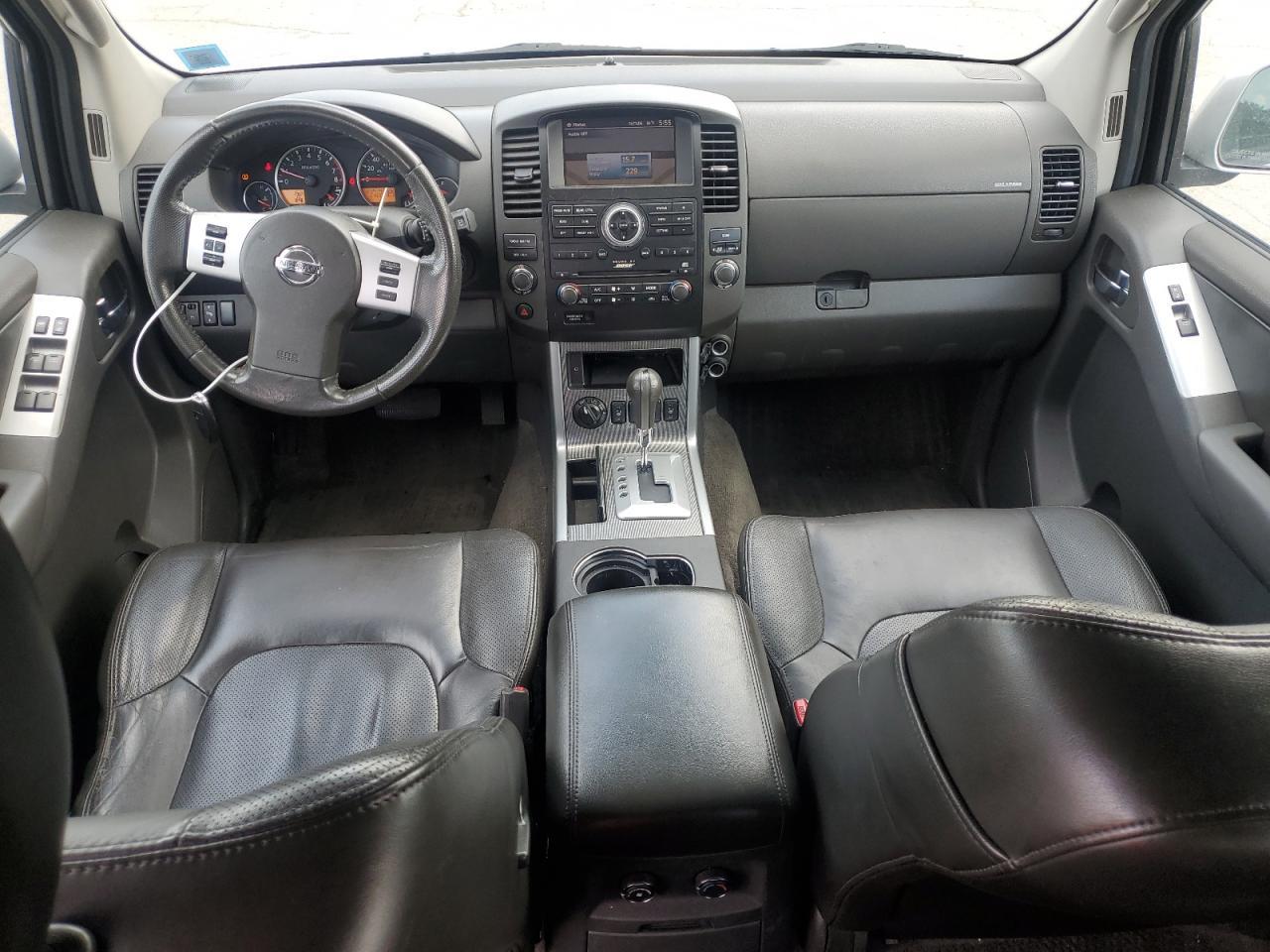 2011 NISSAN PATHFINDER