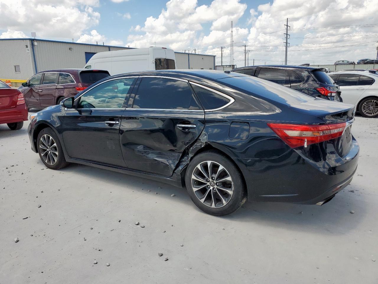 2016 TOYOTA Avalon
