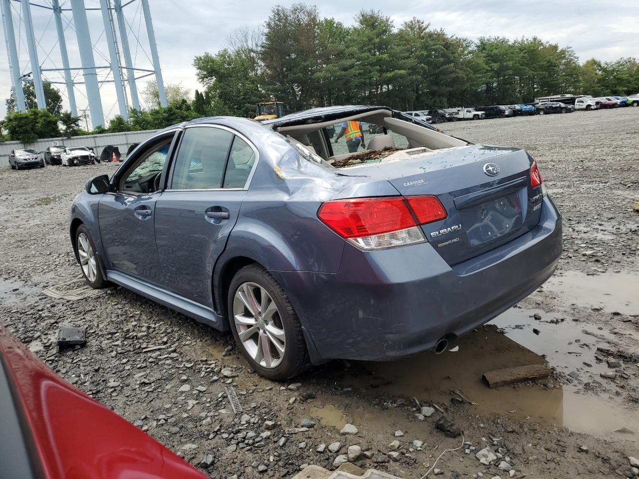 2013 SUBARU Legacy