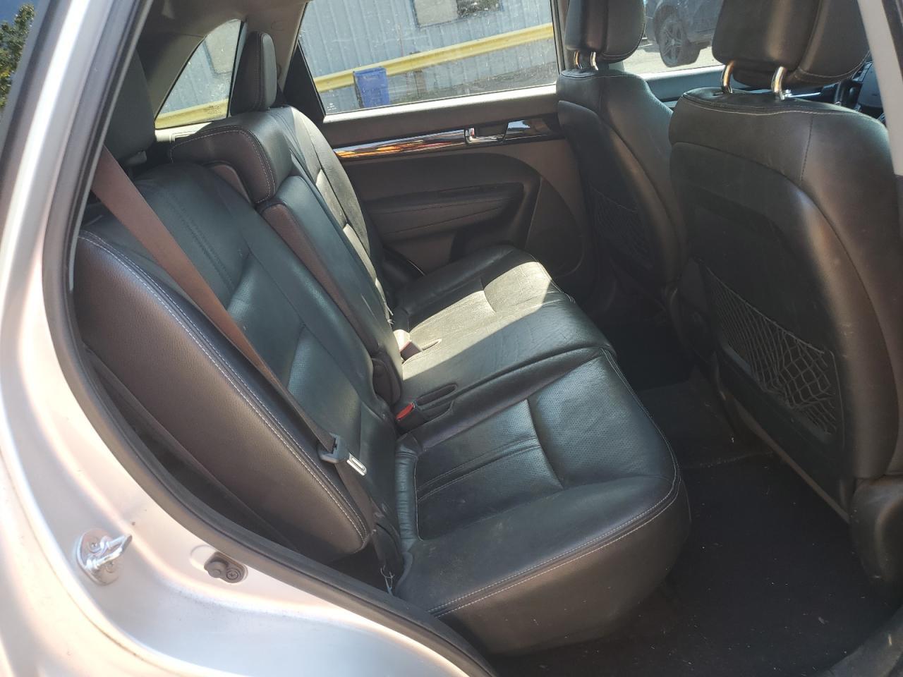 2011 KIA SORENTO