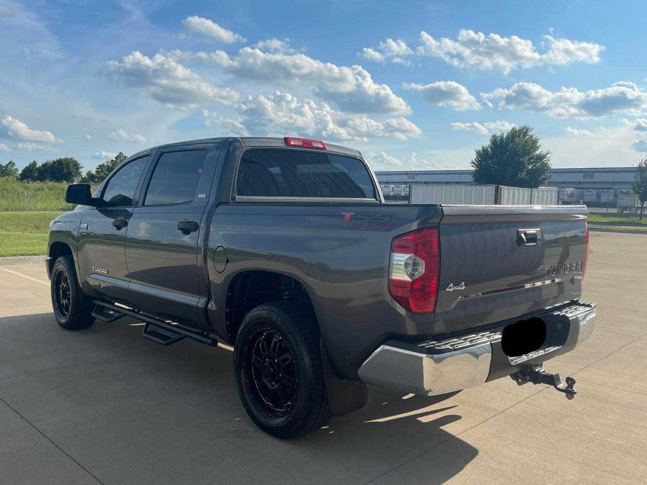 2016 TOYOTA TUNDRA