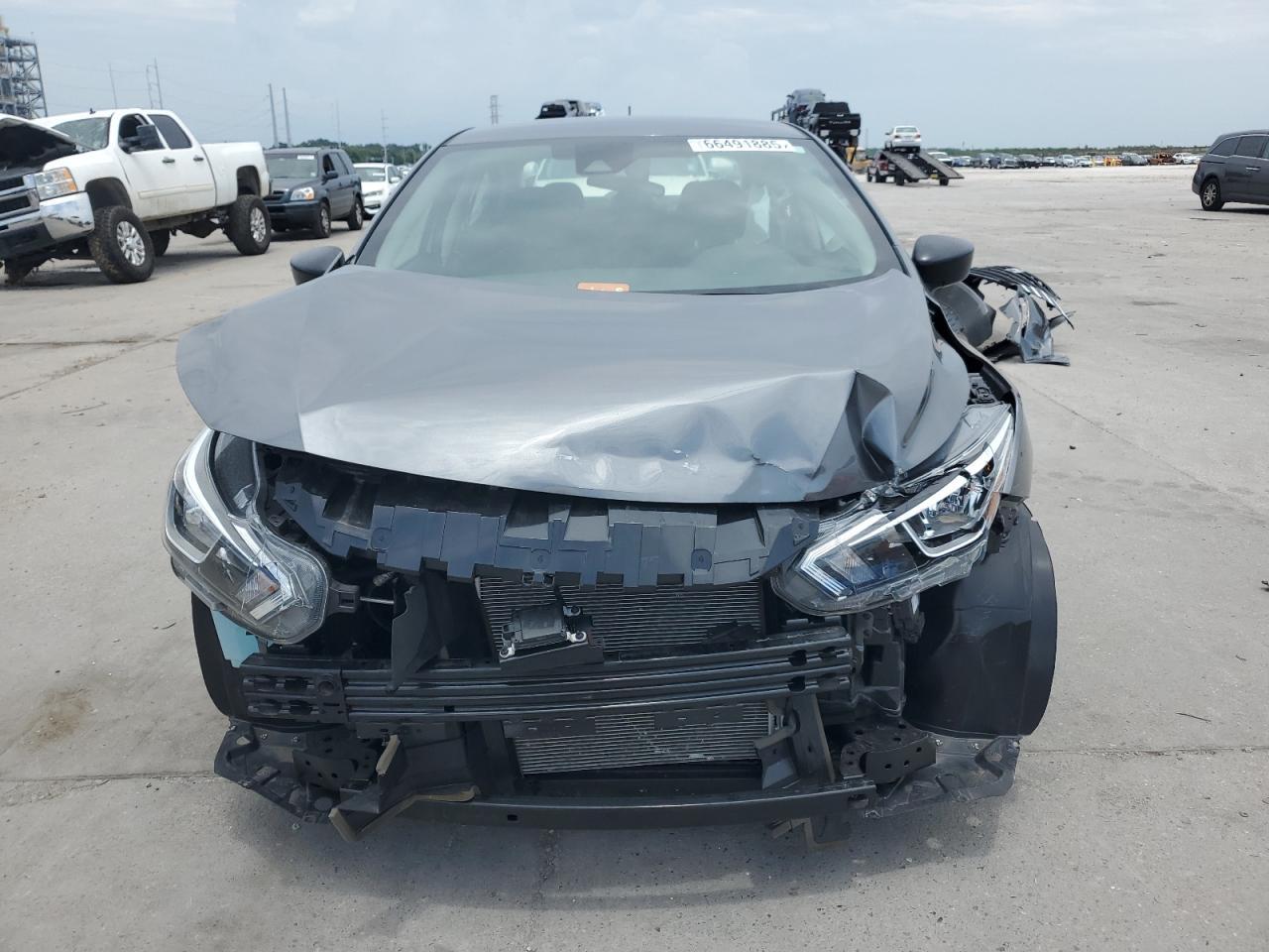 2024 NISSAN VERSA
