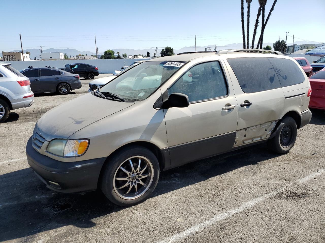 2001 TOYOTA SIENNA
