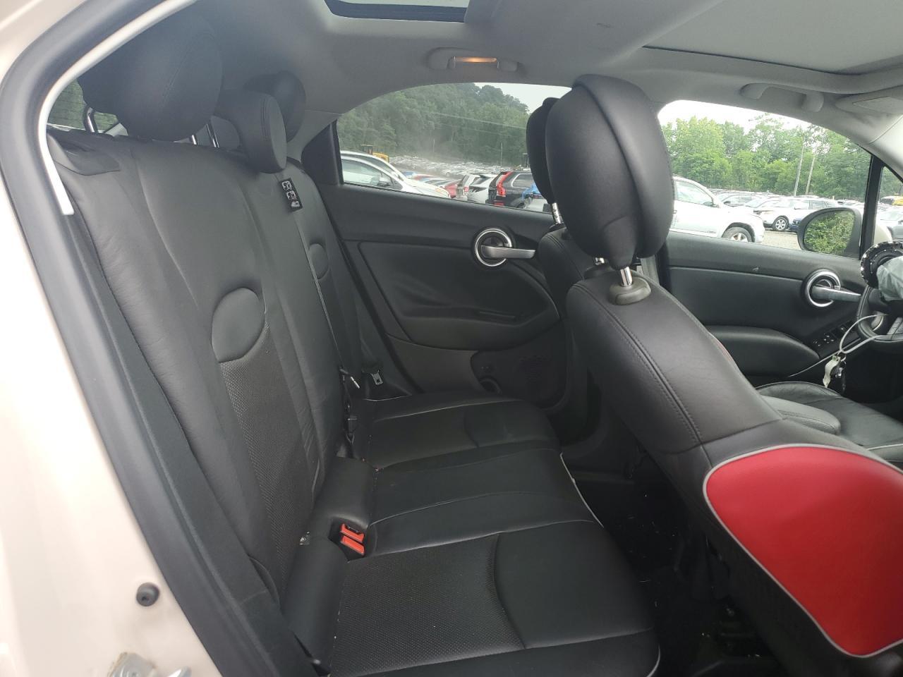2016 FIAT 500X