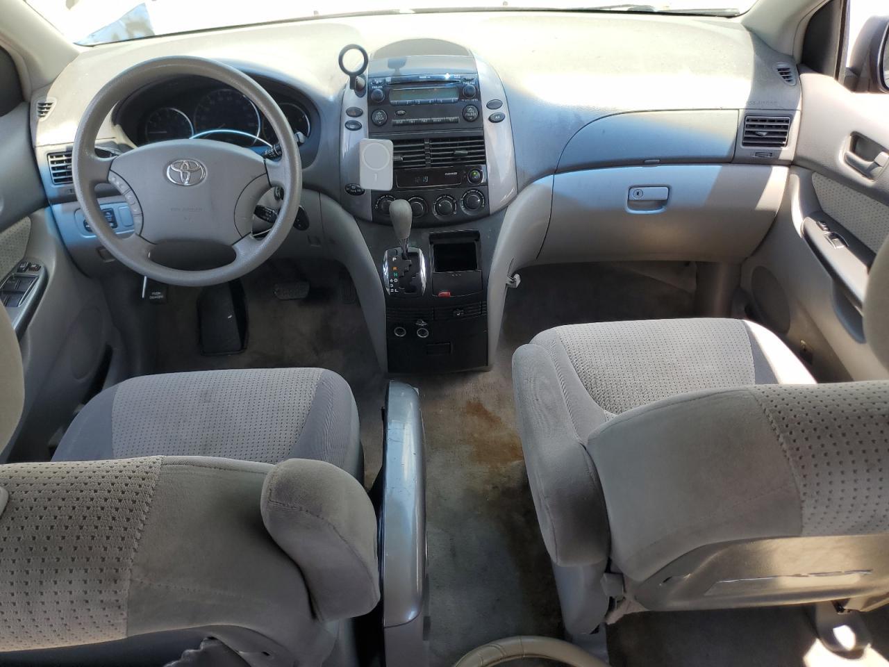 2007 TOYOTA SIENNA
