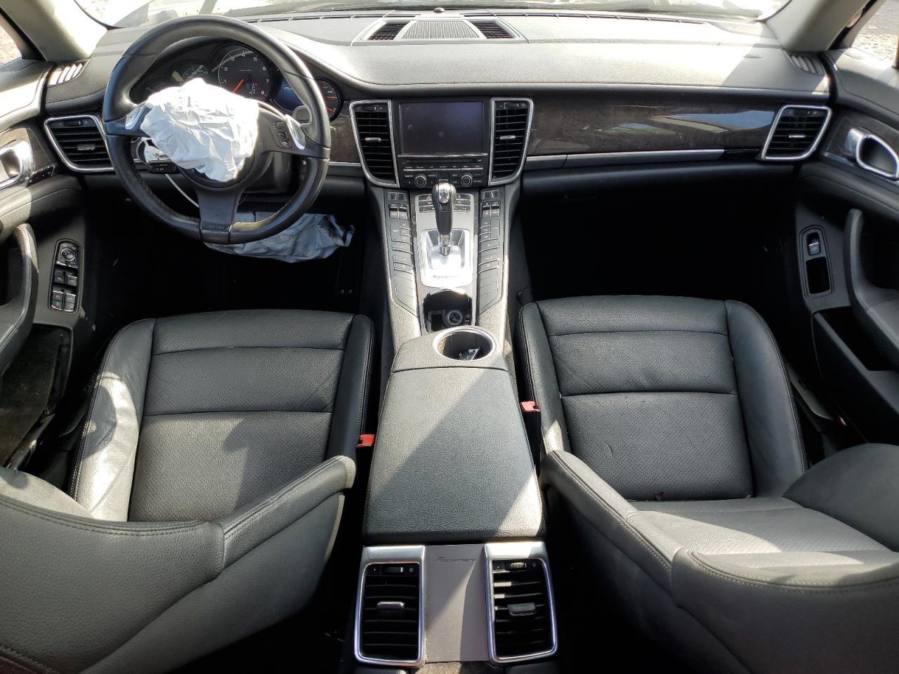 2012 PORSCHE Panamera