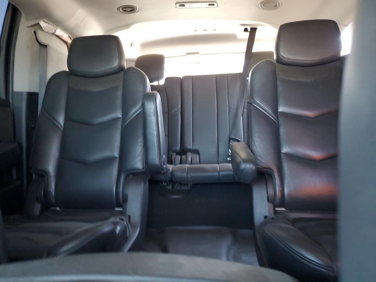 2019 CADILLAC Escalade ESV